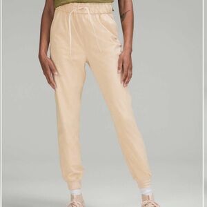 NWT Lululemon stretch high rise joggers